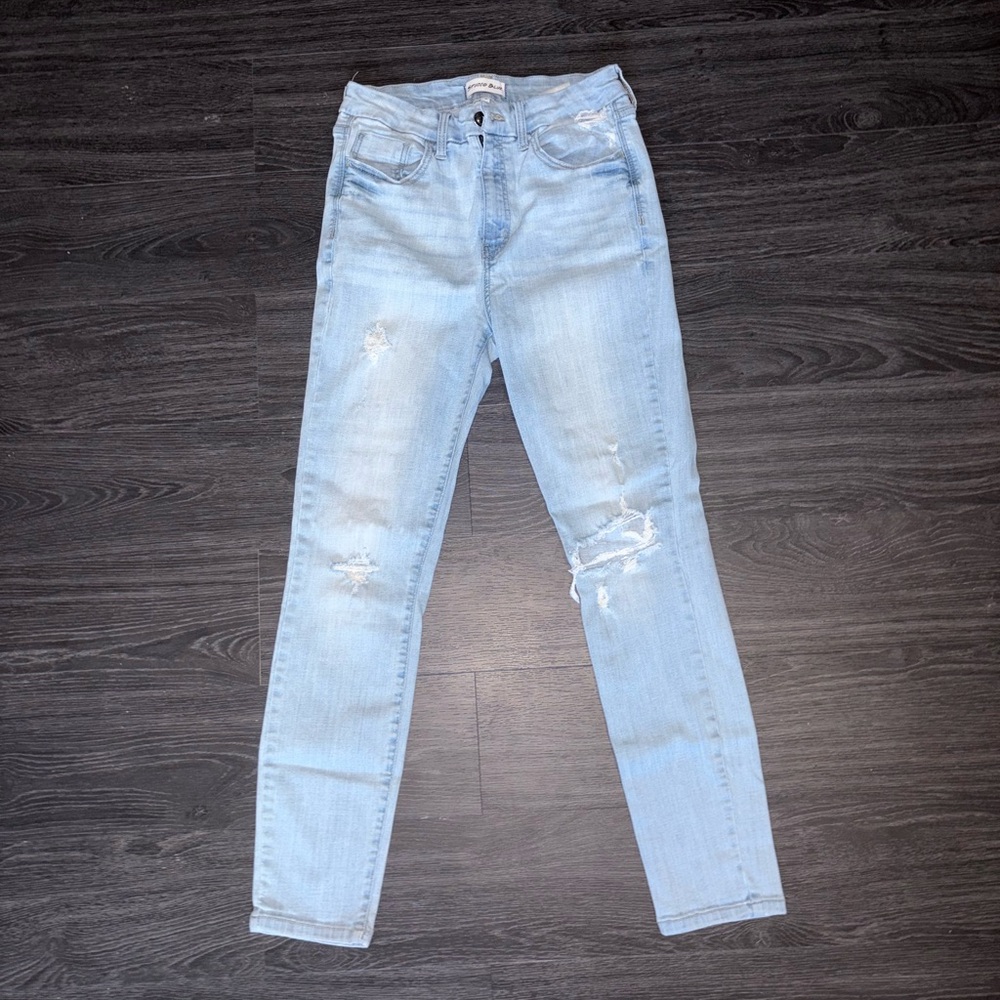 Studio Blue Skinny Jeans with Knee Distressing